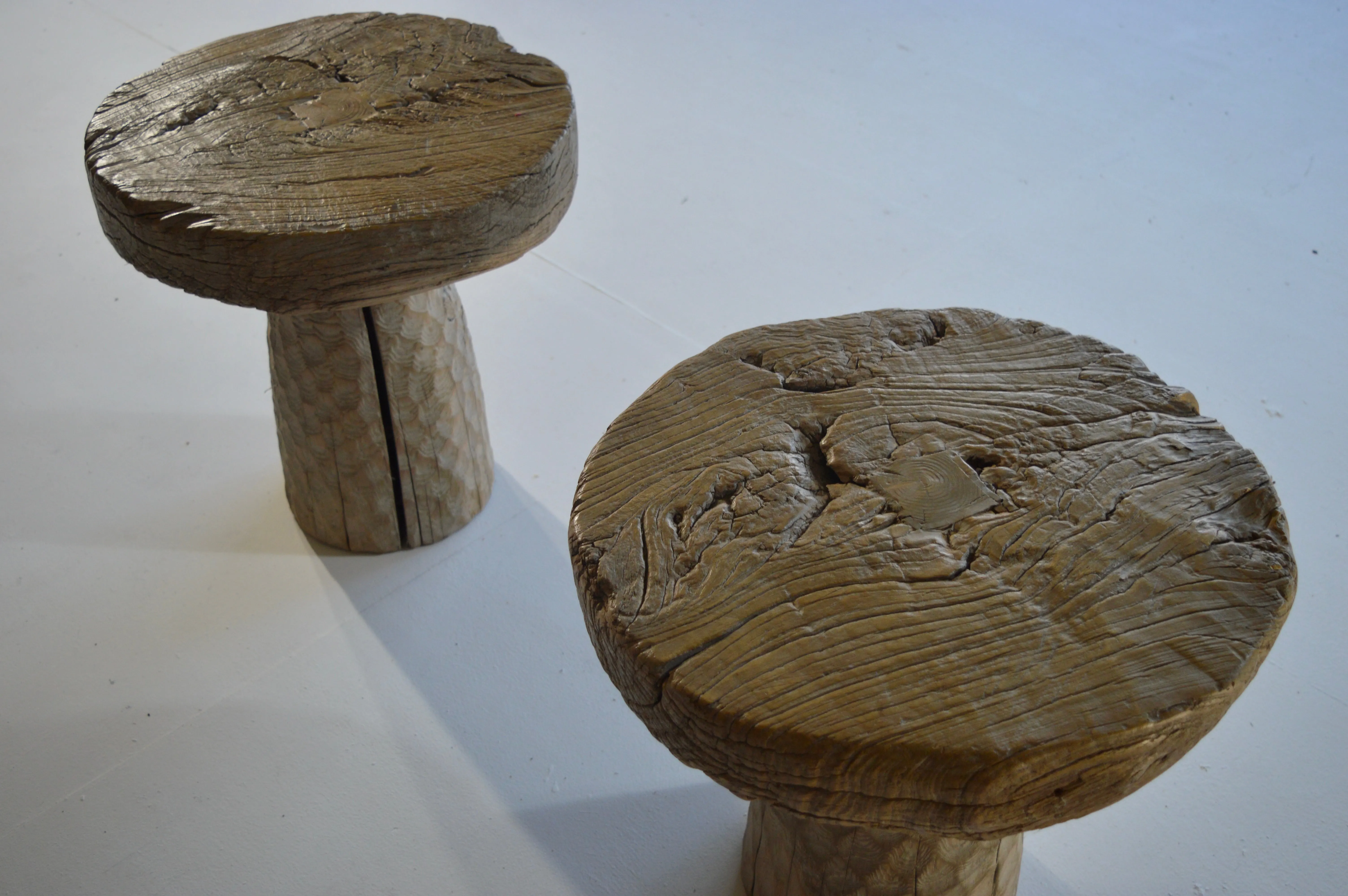 Set of two lamp tables
